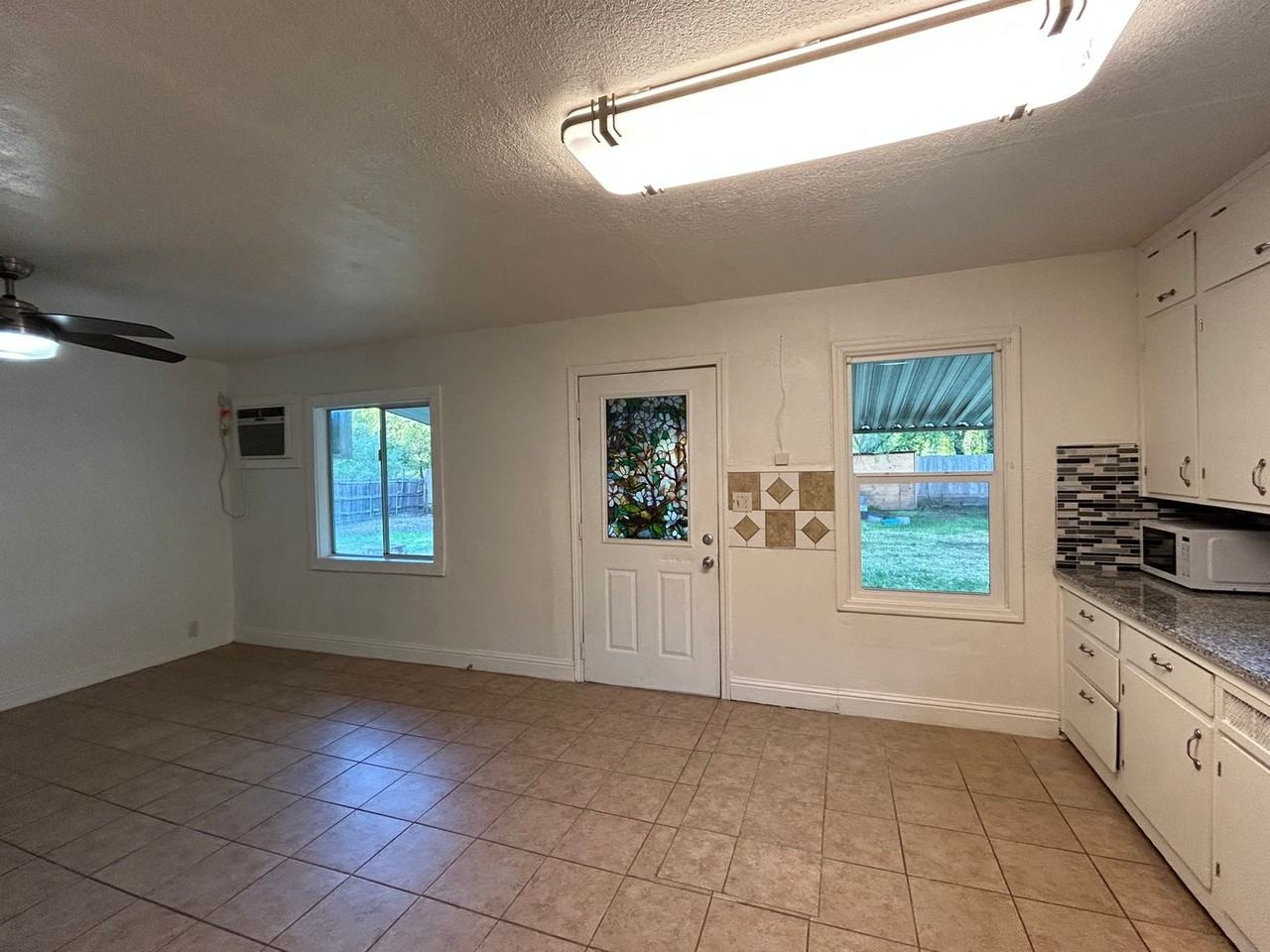 5475 Miners Ranch Rd - Photo 4 of 14