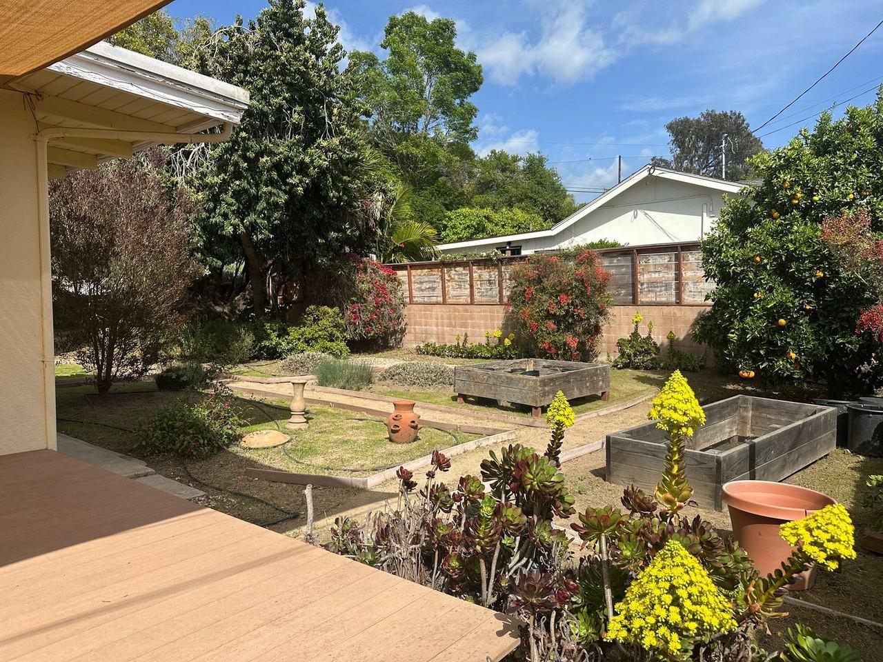 290 Apple Grove Ln - Photo 2 of 14