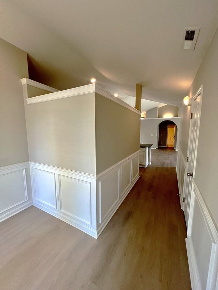 2409 Sunburst Ct - Photo 2 of 15