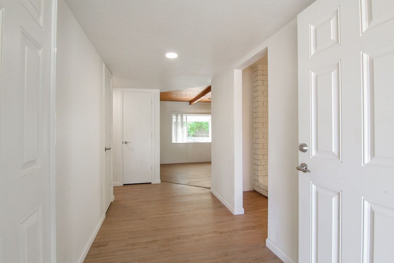 1640 Wisconsin Ave - Photo 3 of 23