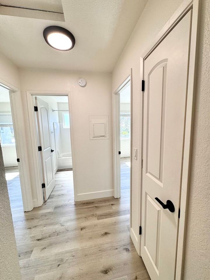 Riverside Apartments - Photo 5 of 20