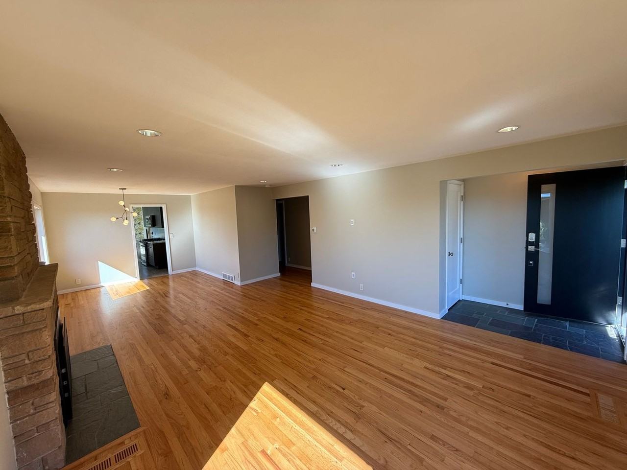 3442 Nw 62nd St - Photo 6 of 43
