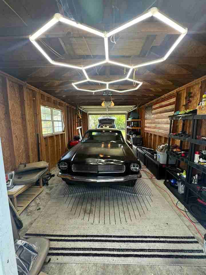 193 University Pkwy - Photo 4 of 27