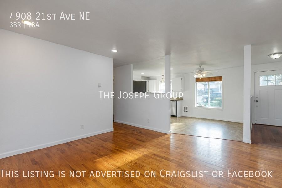 4908 21st Ave Ne - Photo 3 of 35