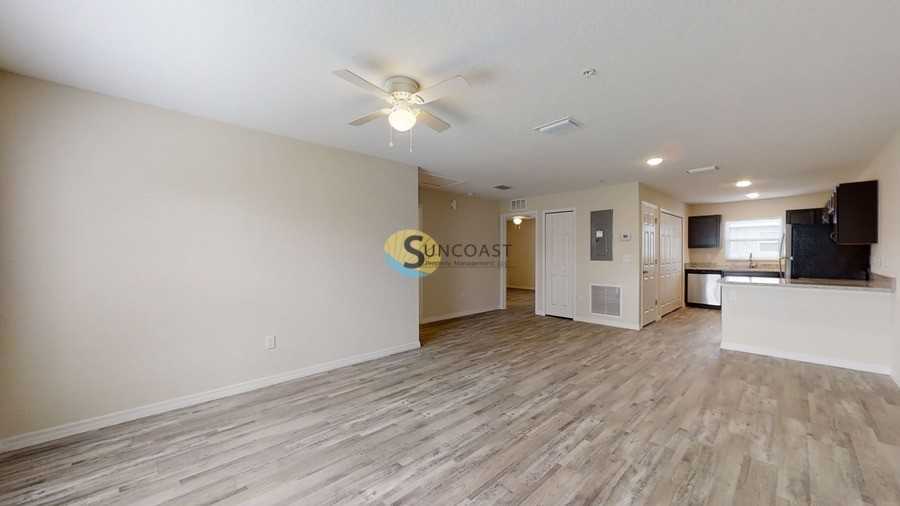 2083 Ne 78th Ln - Photo 3 of 25