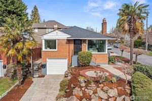 featured image of 4324 Ne 65th St #NA