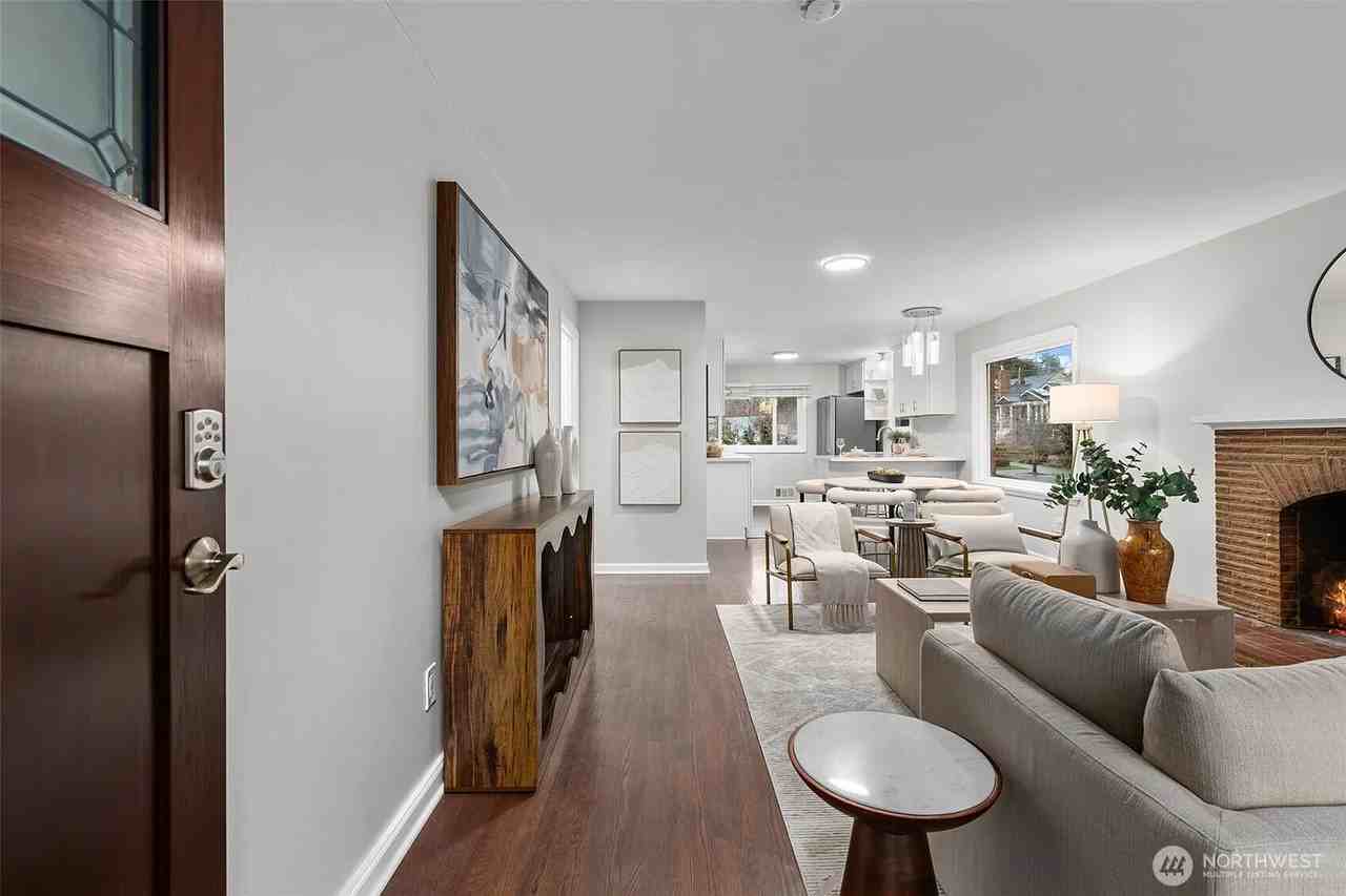 4324 Ne 65th St #NA - Photo 2 of 20