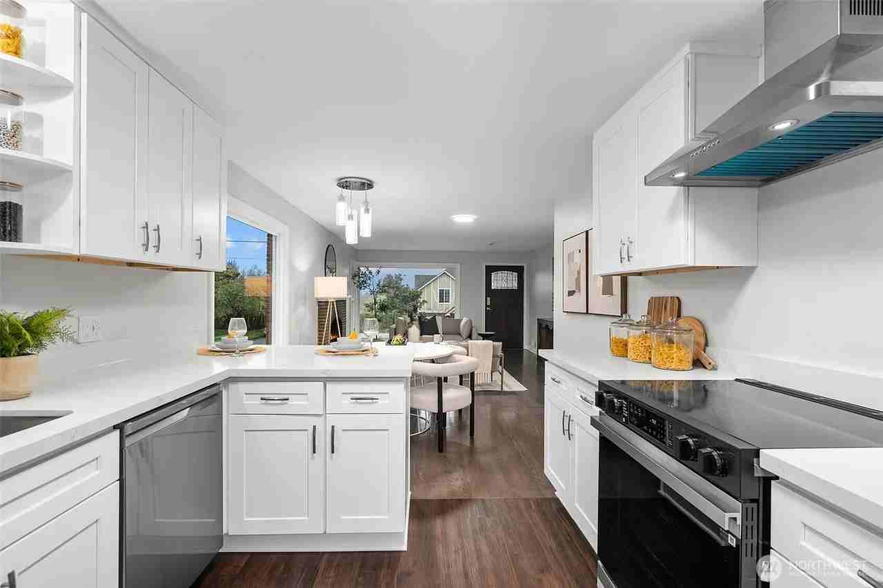 4324 Ne 65th St #NA - Photo 7 of 20