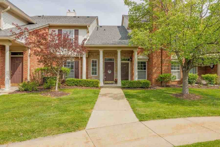 3505 Tremonte Cir N - Photo 3 of 30