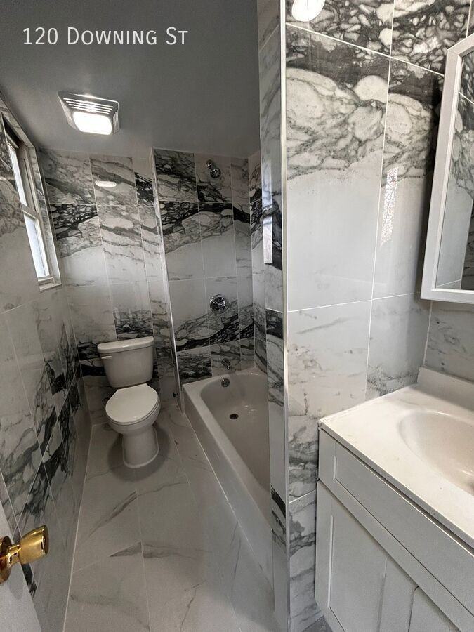 120 Downing St - Photo 5 of 5