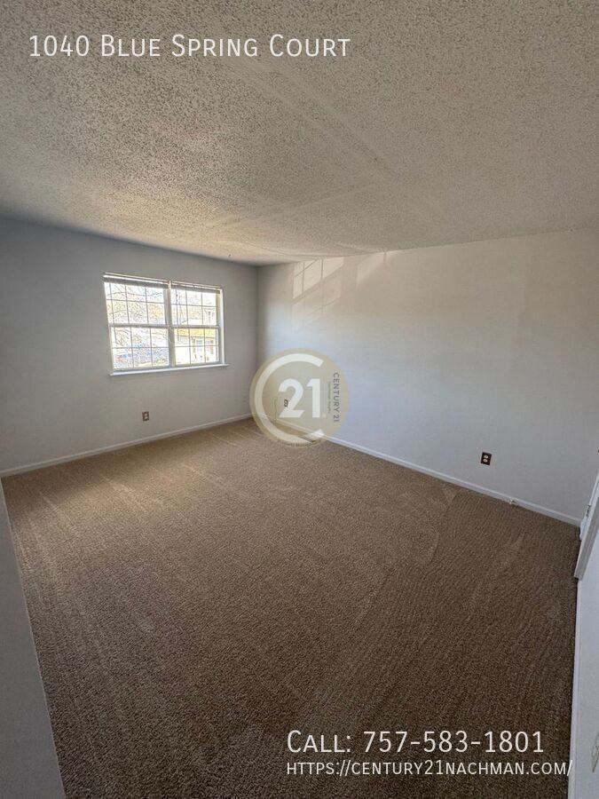 1040 Blue Spring Ct - Photo 6 of 8