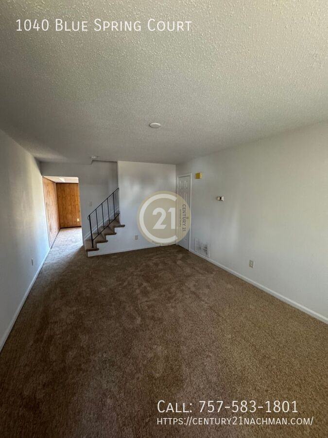 1040 Blue Spring Ct - Photo 7 of 8