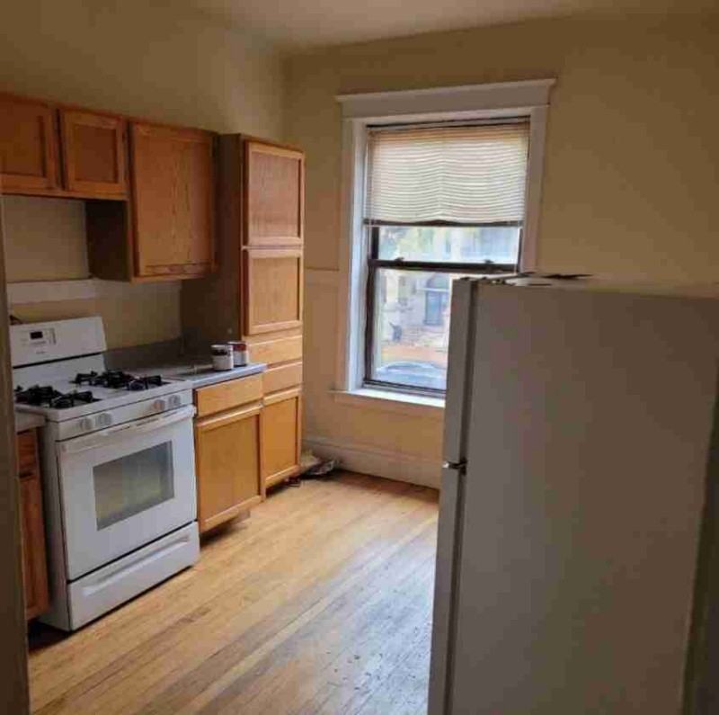 4319 S Michigan Ave #3 - Photo 4 of 7