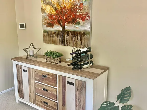 910 Big Valley Dr - Photo 2 of 18