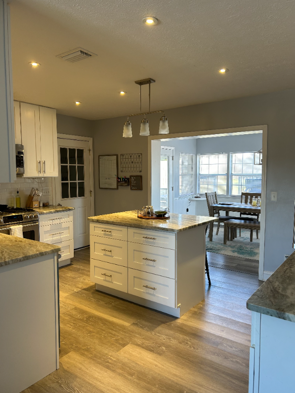 1402 Clay Ave - Photo 2 of 17