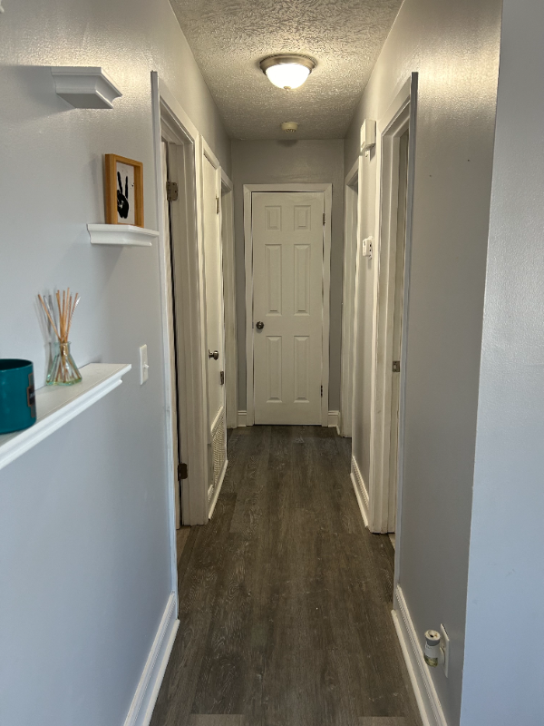 1402 Clay Ave - Photo 5 of 17