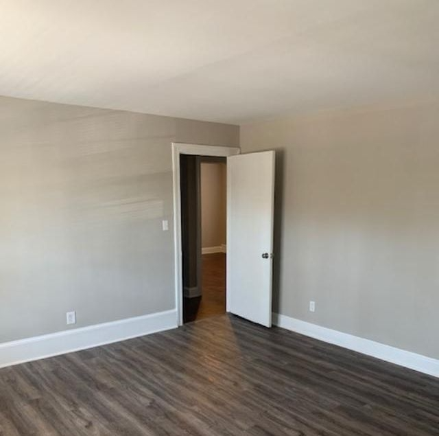 2506 E 10th St #8 - Photo 3 of 10