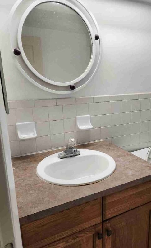 5653 Andrea Dr - Photo 5 of 32