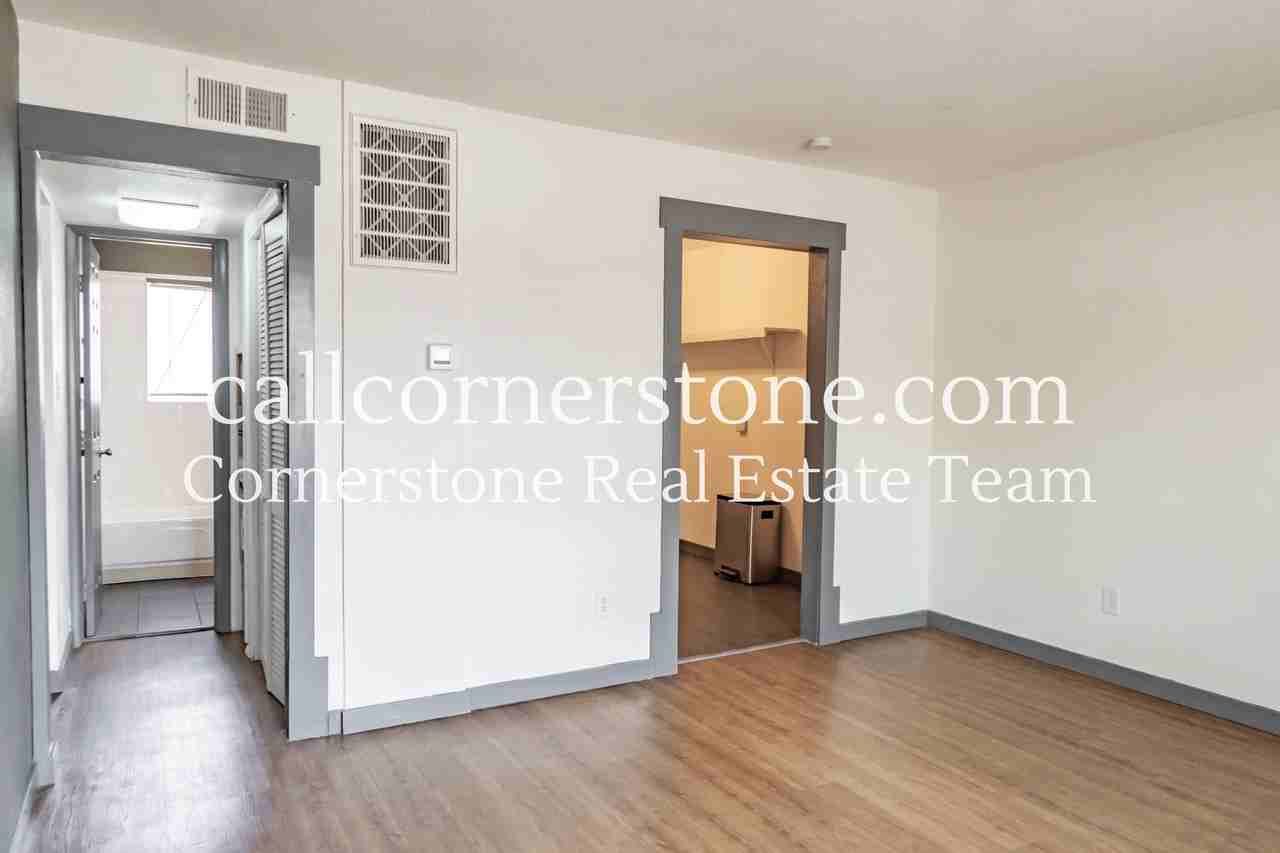 940 South Arcadia Street #1 (AT) - Photo 6 of 15