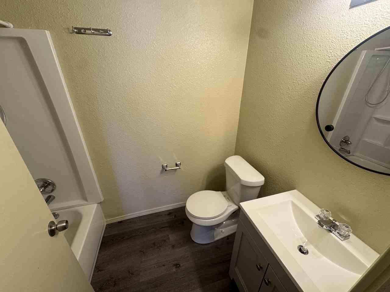 207 East 23rd Street - Photo 5 of 8