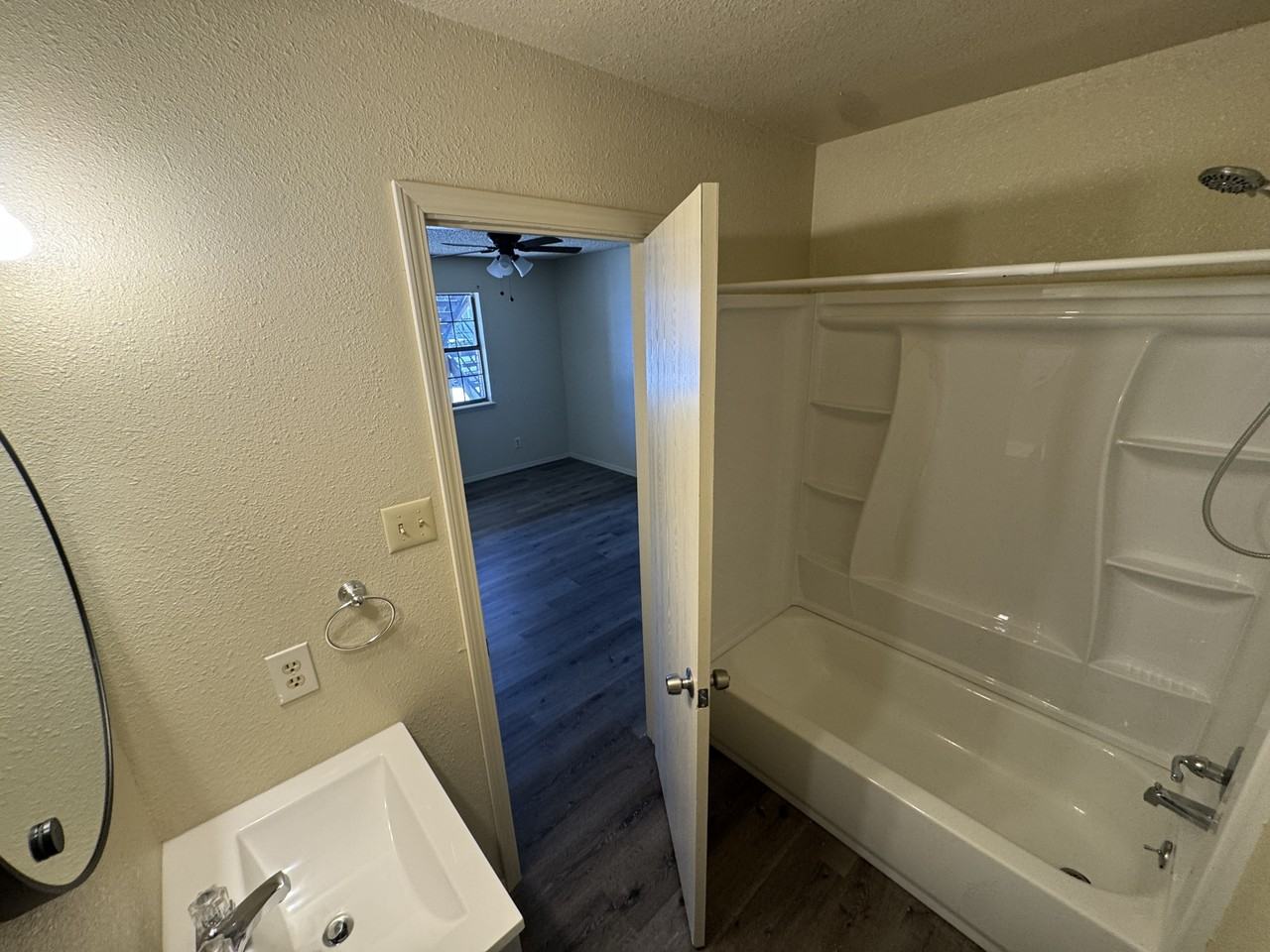 207 East 23rd Street - Photo 6 of 8