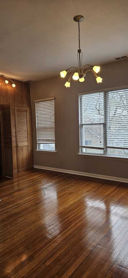 1121 S Marengo - Photo 2 of 13