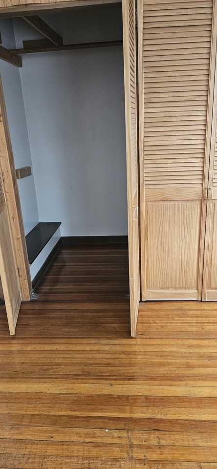 1121 S Marengo - Photo 3 of 13