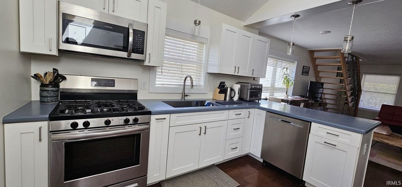 938 North Jackson Street - Photo 6 of 25