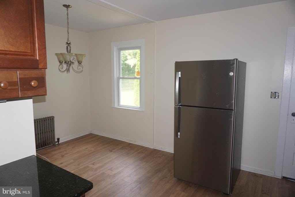 18 Oakland St - Photo 5 of 9