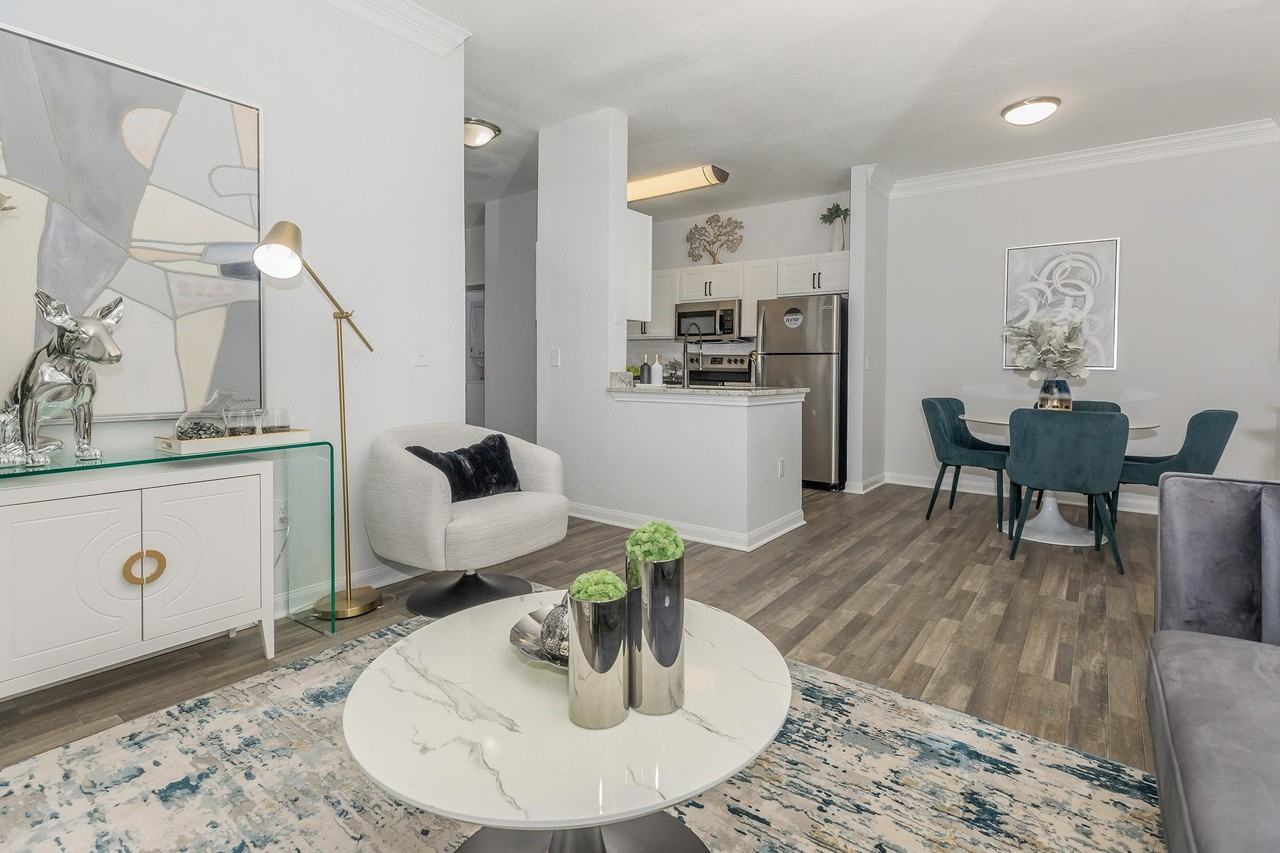 Wildwood Forest Apartments - Photo 4 of 46