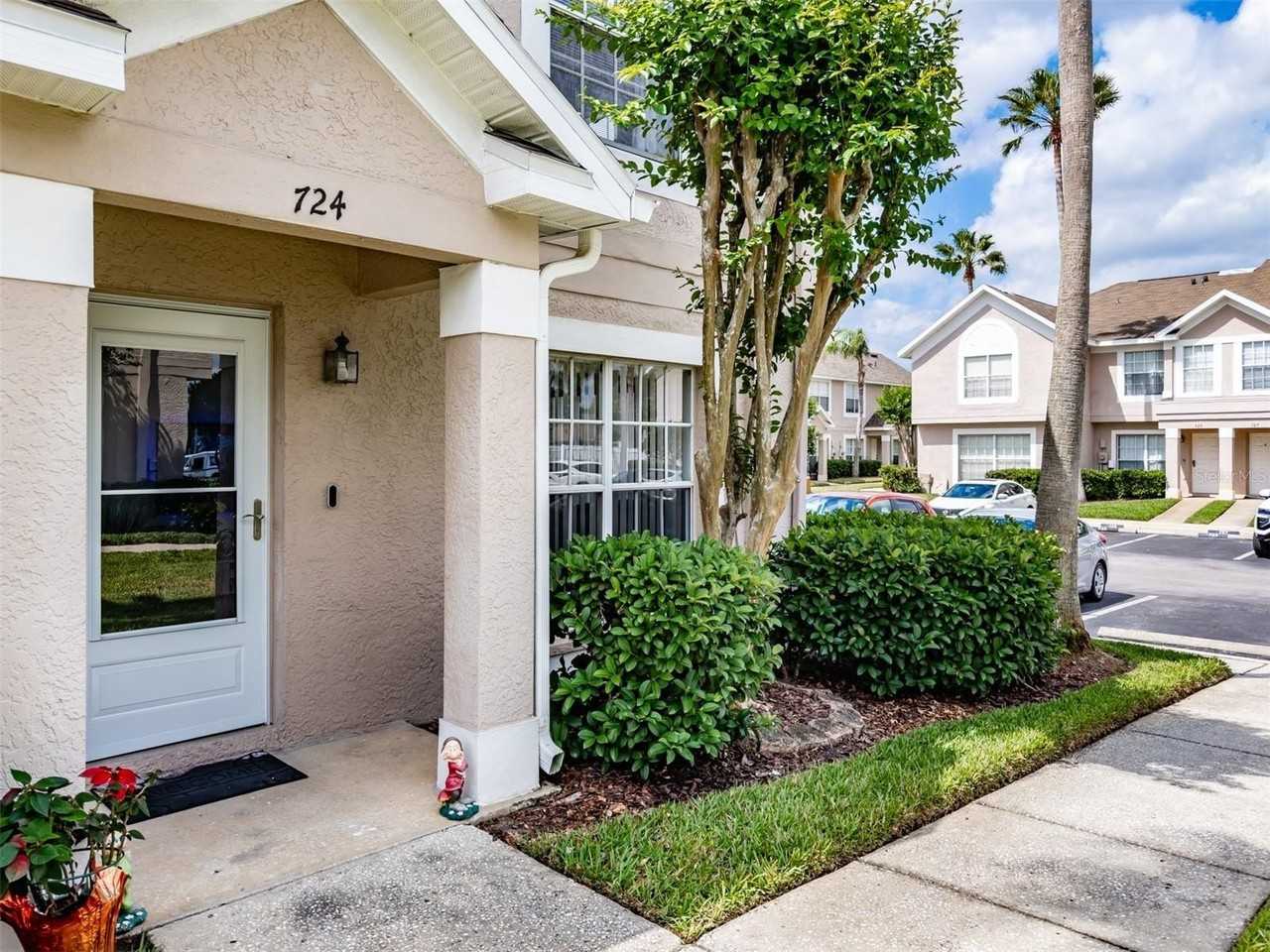 724 Kensington Lake Circle - Photo 6 of 31