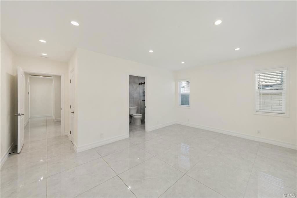 3218 Hempstead Ave - Photo 2 of 8