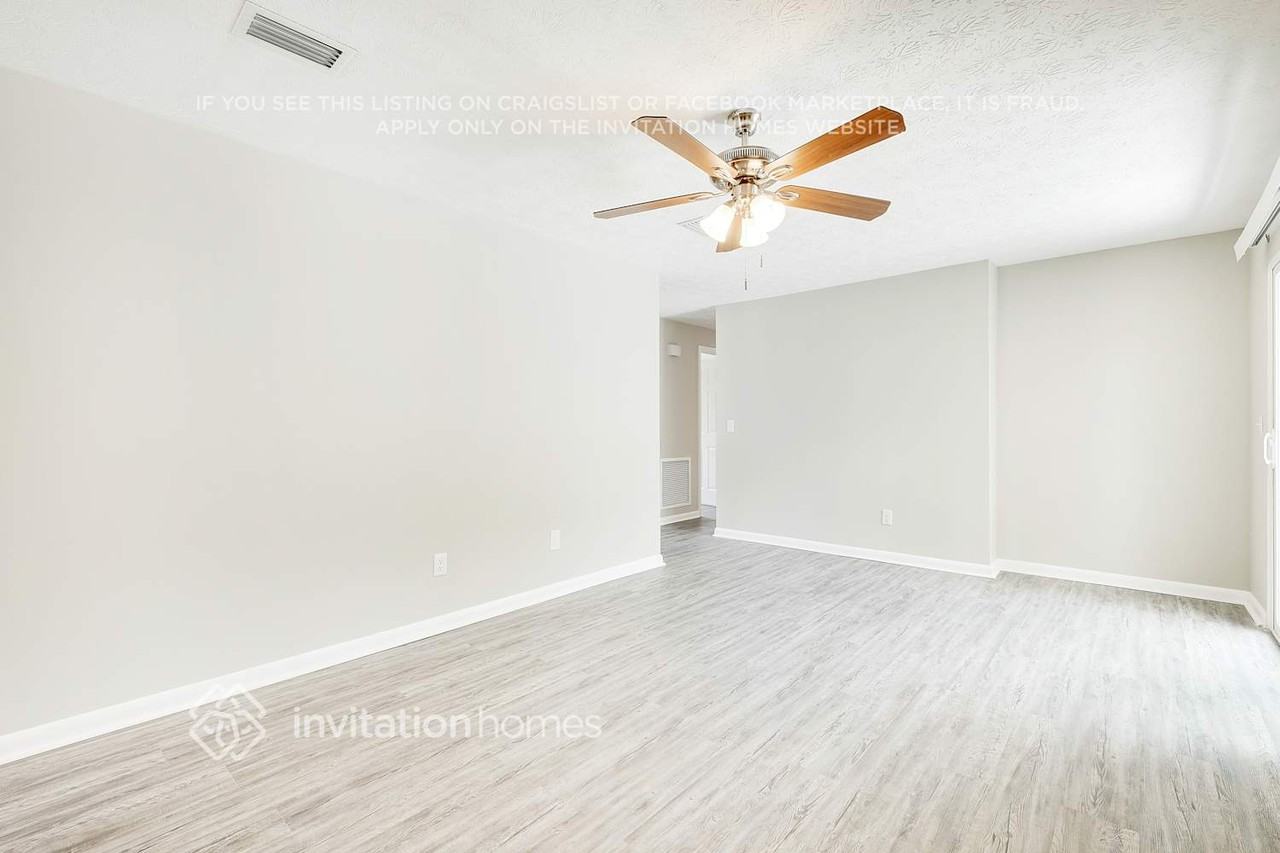 401 Libra Ln - Photo 4 of 26