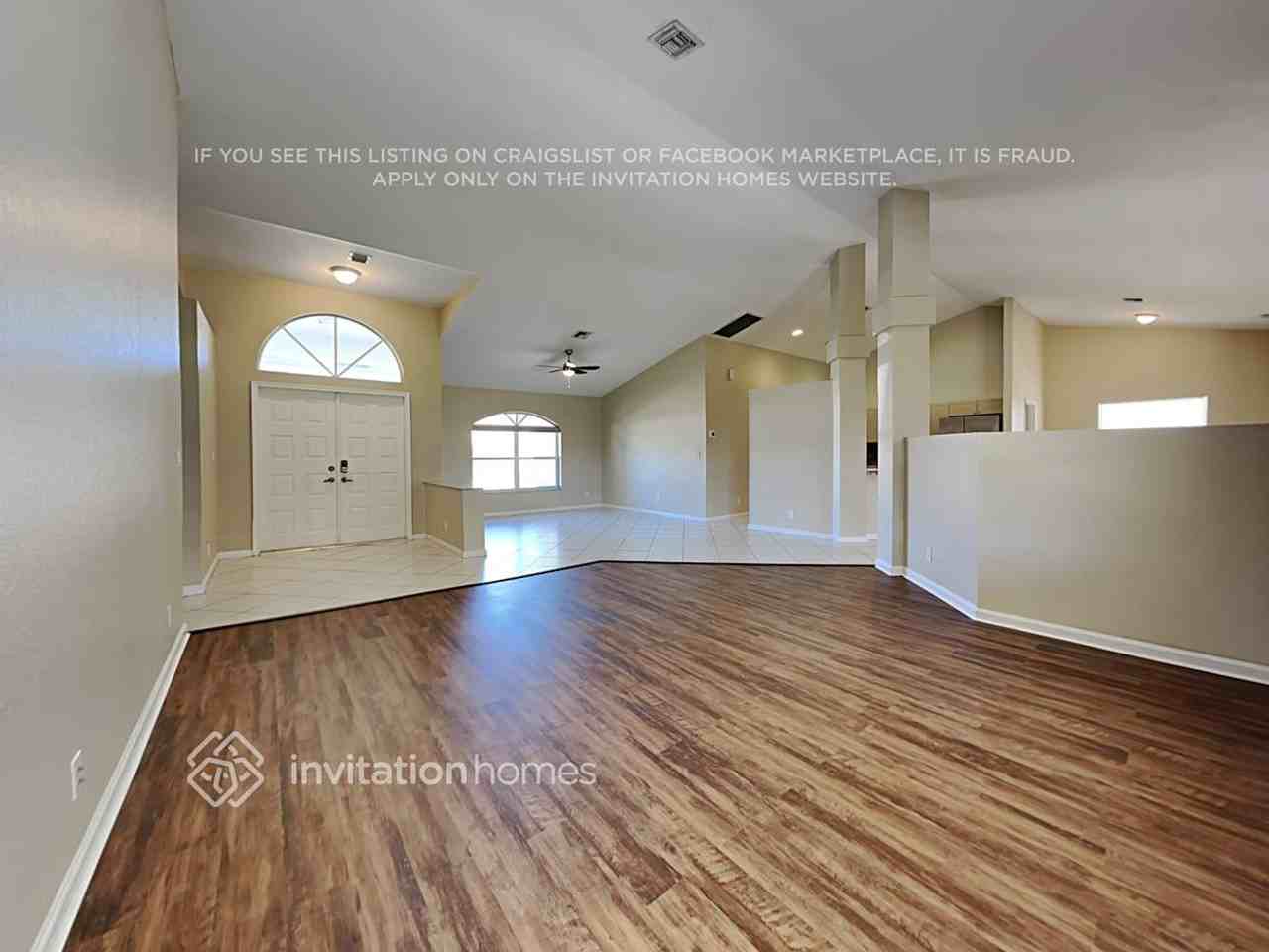 7062 Saint Clair Ct - Photo 3 of 18