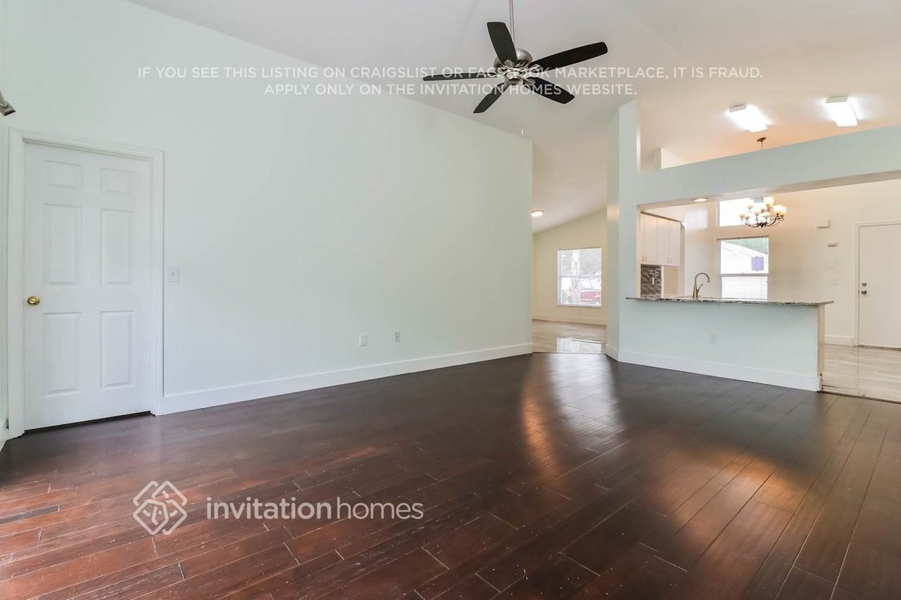 30725 Wrencrest Dr - Photo 6 of 17