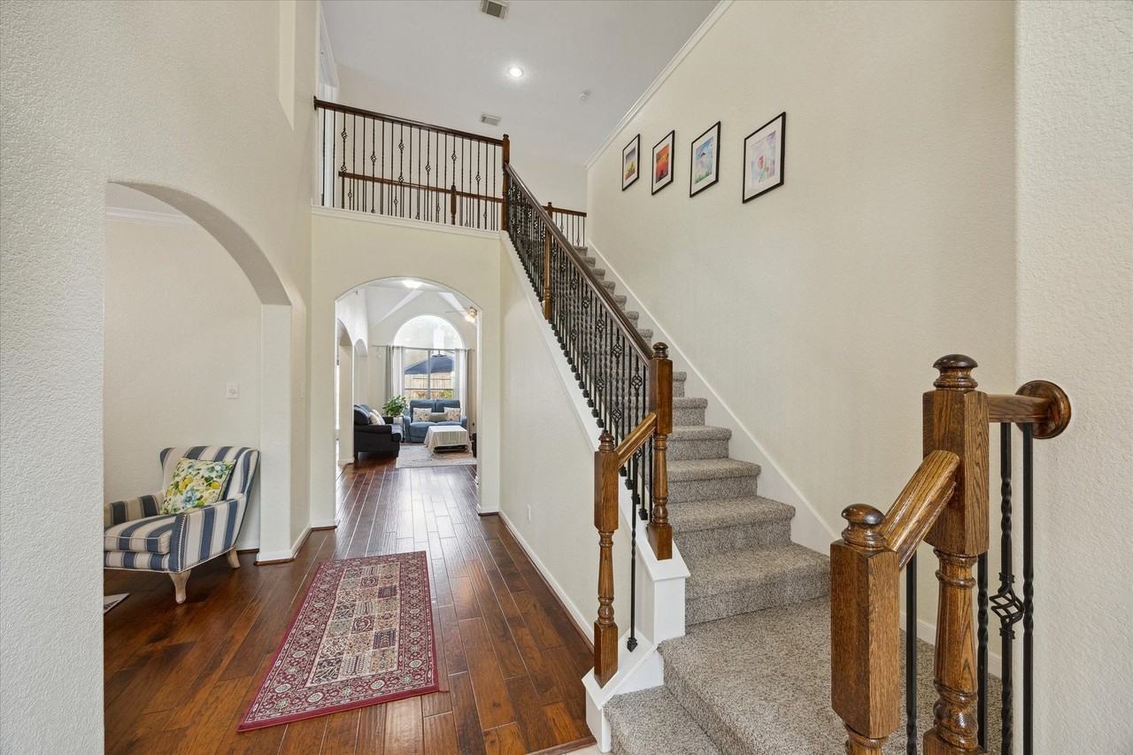 9726 Parsonsfield Ln - Photo 4 of 24