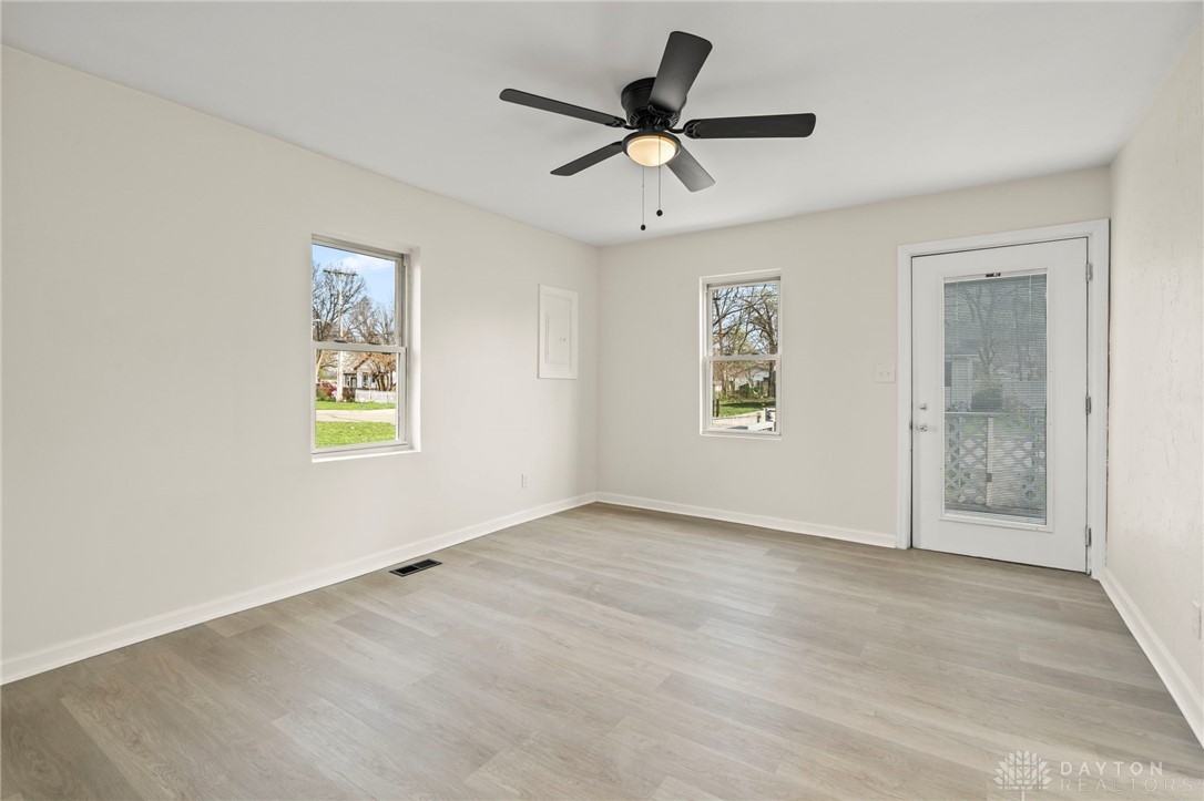 3417 Beechgrove Rd - Photo 6 of 43