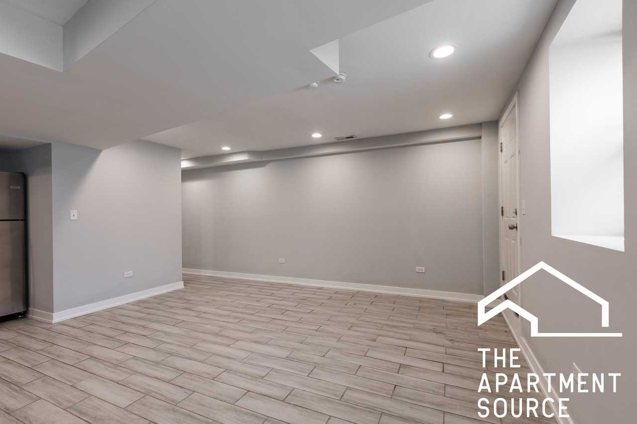 3210 S May St #B - Photo 4 of 13