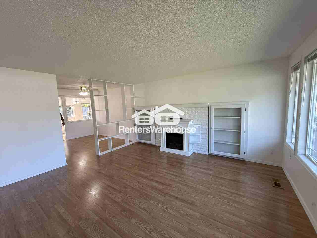 2804 R Pl Se - Photo 3 of 23