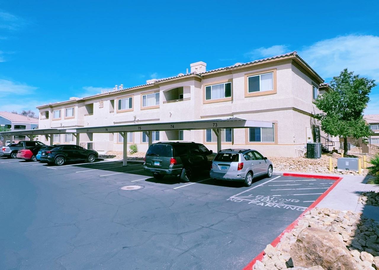8725 W Flamingo Rd #208