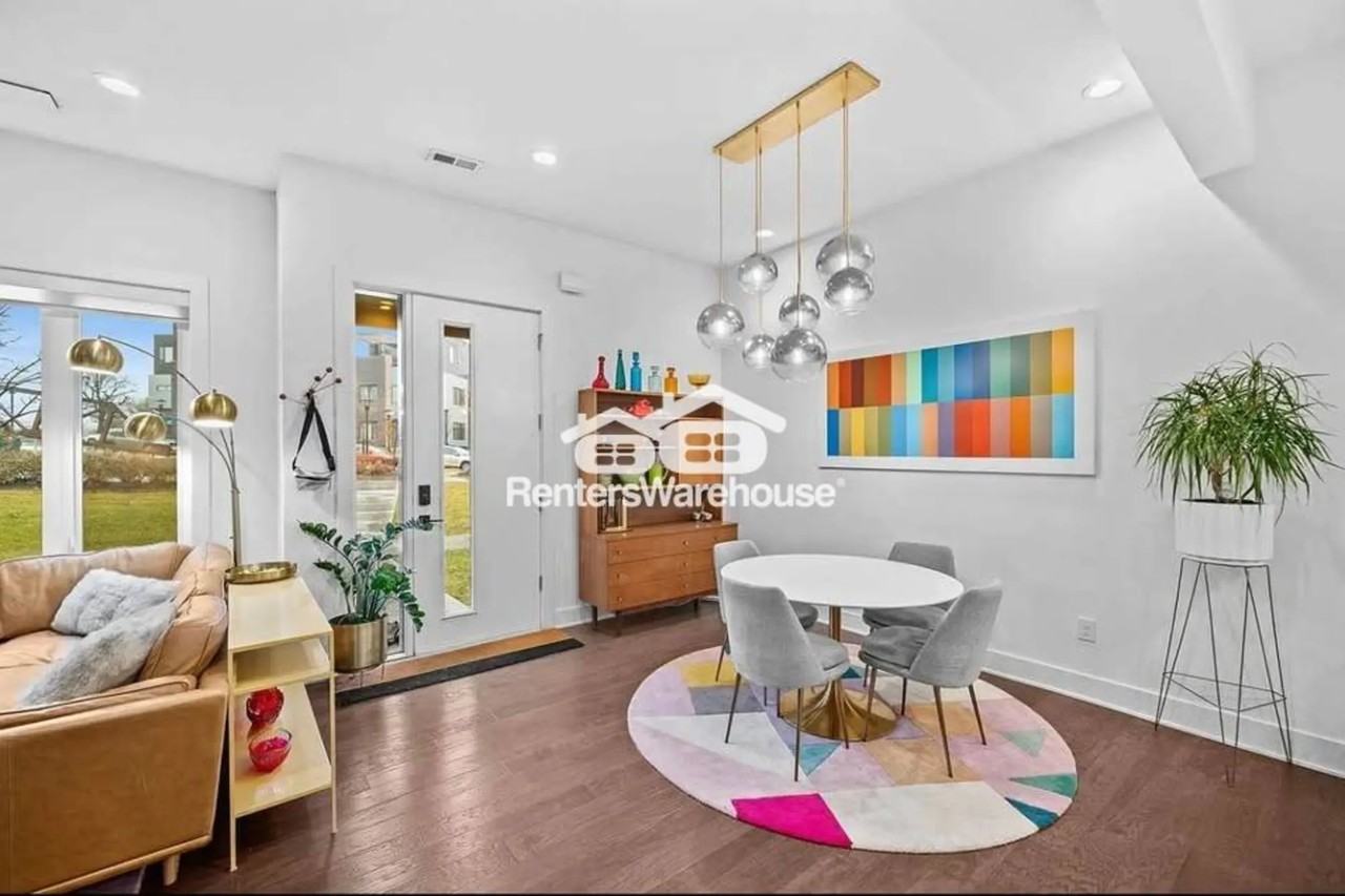 117 E Center St - Photo 3 of 22