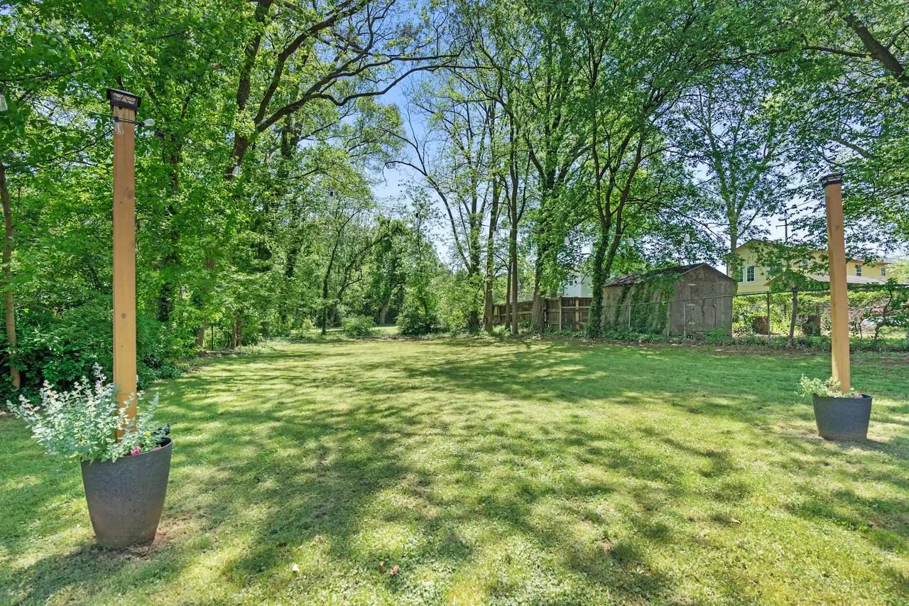 947 Moreland Dr Se - Photo 3 of 26