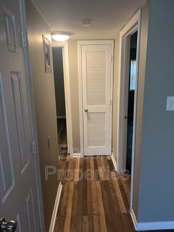 1200 N Hyde Park Ave #C - Photo 7 of 8