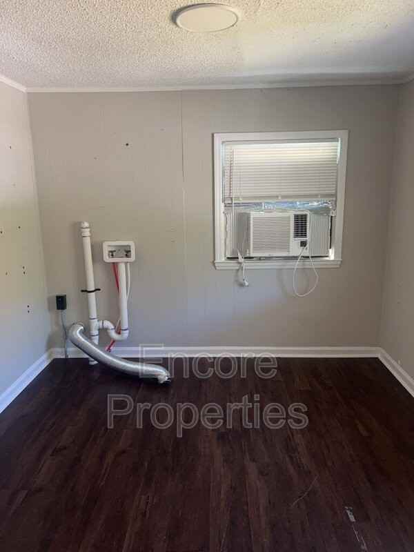 535 Harper Rd - Photo 4 of 9