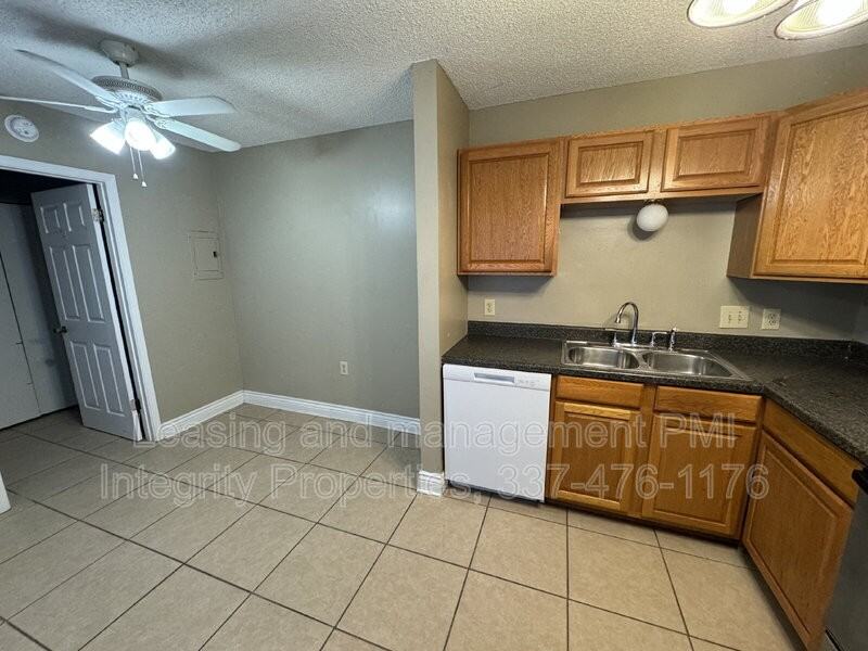 206 Elks Cv #2 - Photo 7 of 9