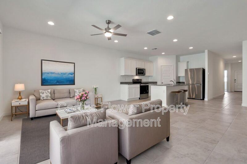 1718 W Sombra Ave - Photo 6 of 46