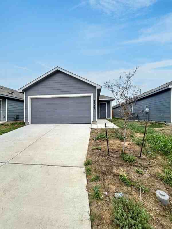 12939 Hancock Pool - Photo 2 of 22