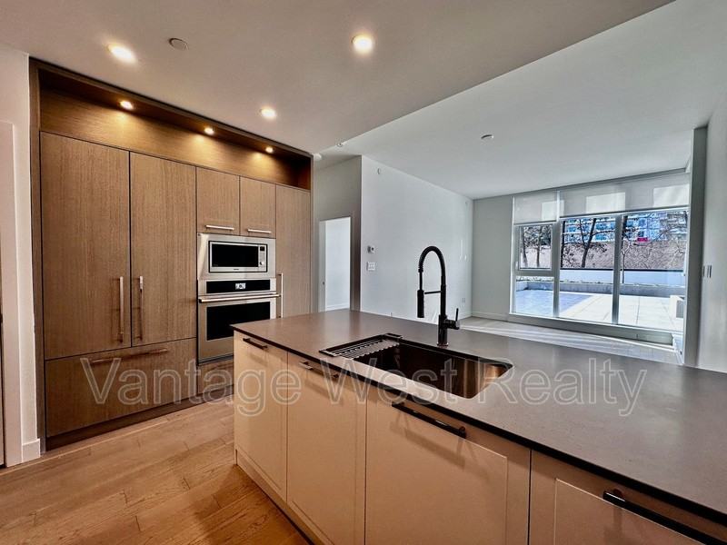 N201 - Photo 3 of 39