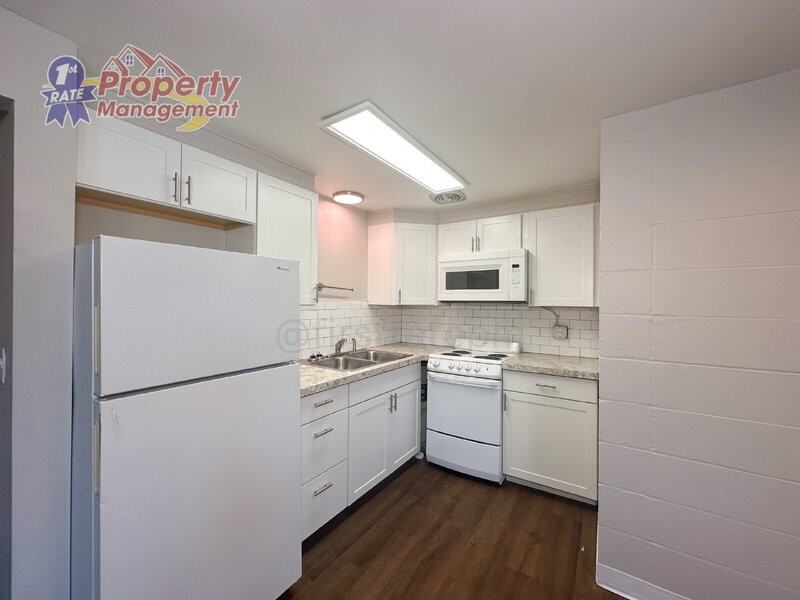 1215 W Beacon St - Photo 5 of 14