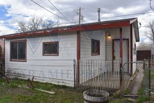 459 1/2 N Cedar St - Photo 1 of 1